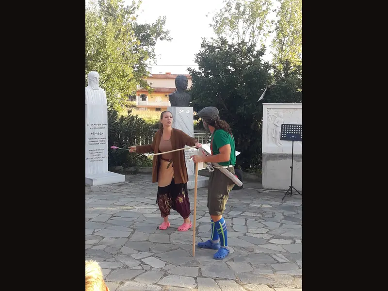 Εικόνα από τις Παραμυθομαχίες.